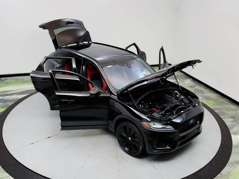 2019 Jaguar F-PACE S