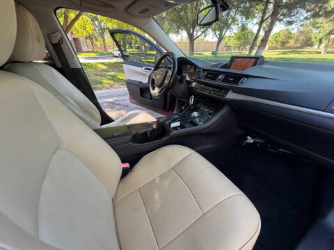 2011 Lexus CT 200h
