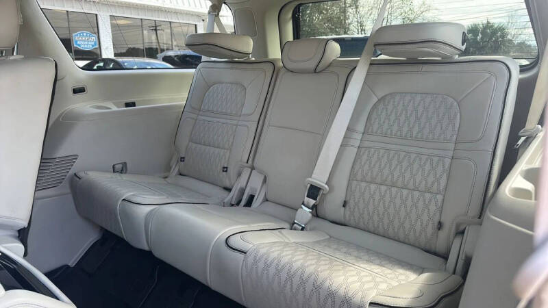 2018 Lincoln Navigator L Black Label