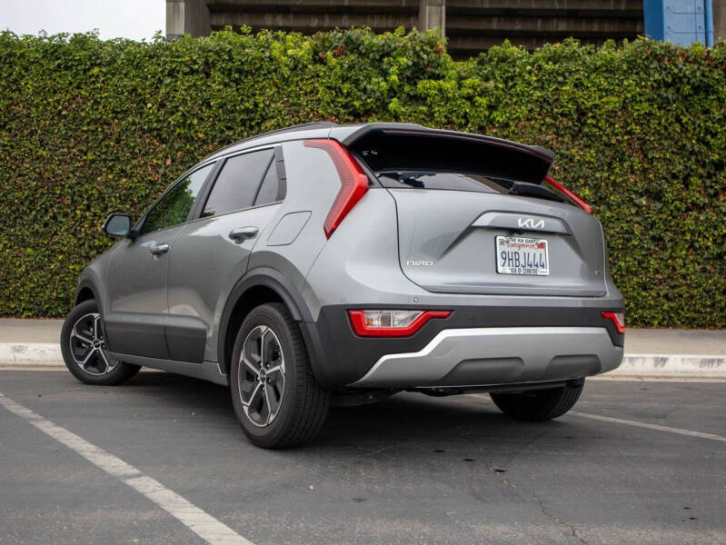 2023 Kia Niro EX