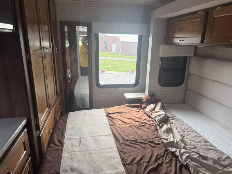2020 Winnebago INTENT