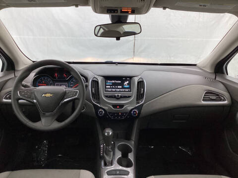 2017 Chevrolet Cruze LT Auto