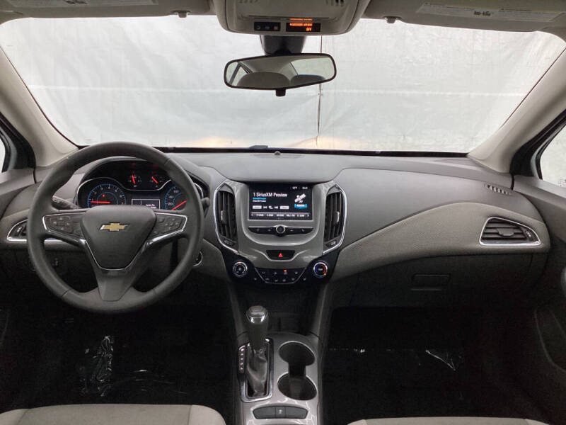 2017 Chevrolet Cruze LT Auto