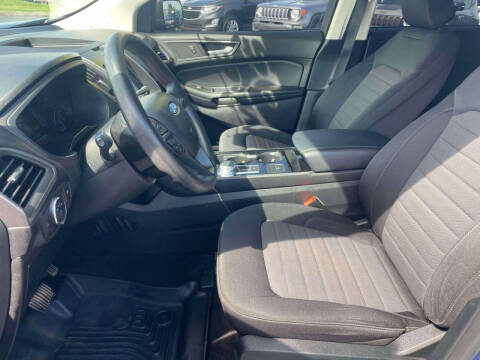 2020 Ford Edge SE