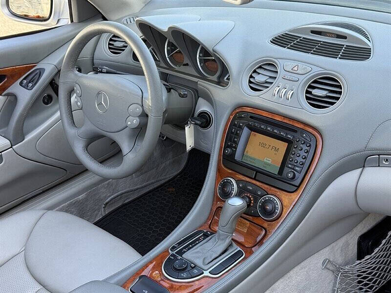 2003 Mercedes-Benz SL-Class 28