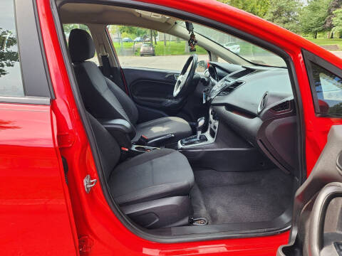 2015 Ford Fiesta SE