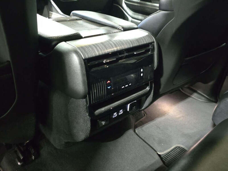 2023 Jeep Wagoneer L Series II