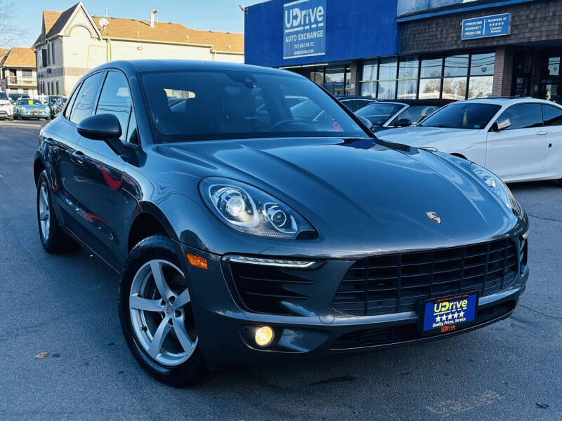 2018 Porsche Macan Base's photo