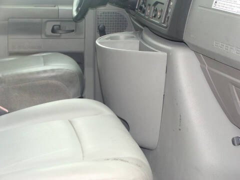 2014 Ford E-Series Chassis