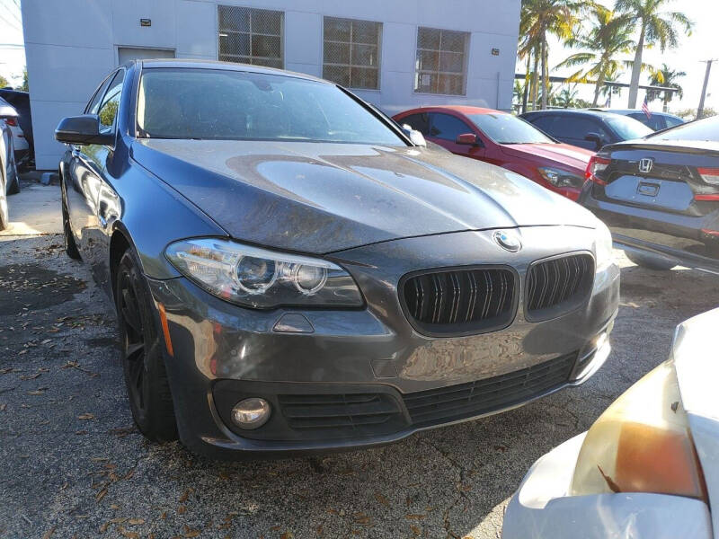 2016 BMW 5 Series 528i