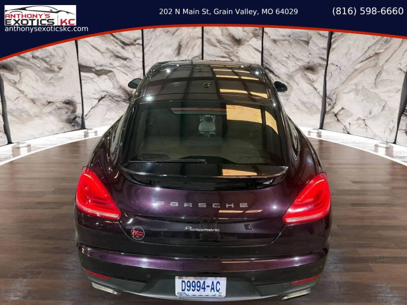 2016 Porsche Panamera