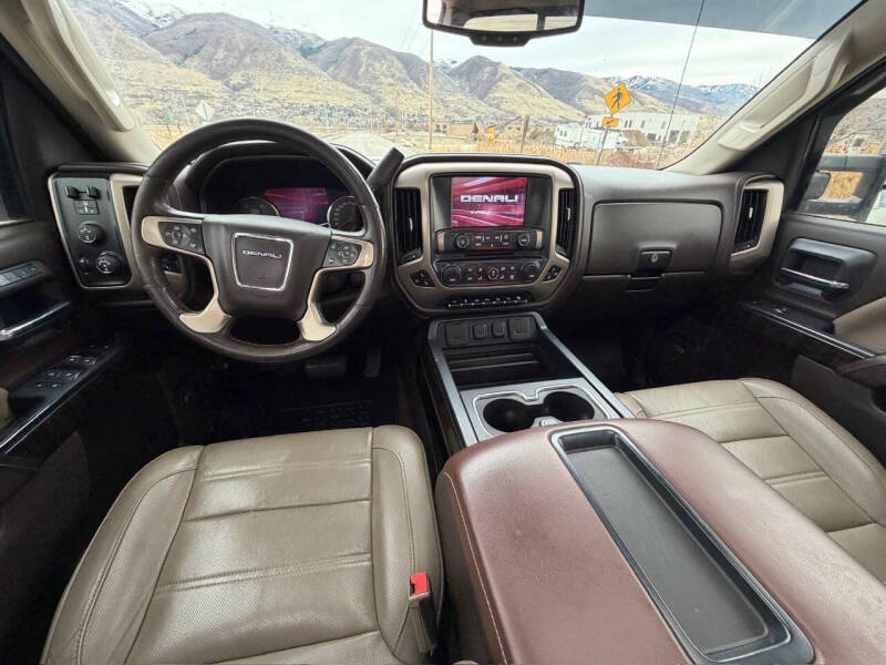 2015 GMC Sierra 2500HD Denali