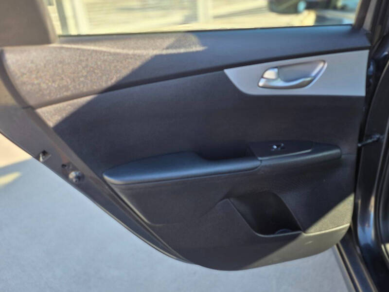 2022 Kia Forte FE
