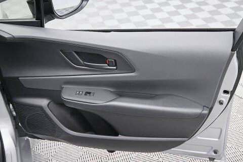 2025 Toyota Prius LE