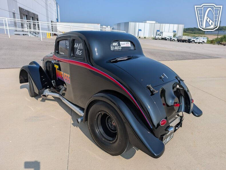 1933 Willys Coupe