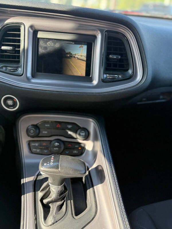 2023 Dodge Challenger SXT