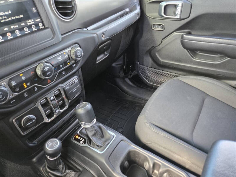 2020 Jeep Gladiator Sport