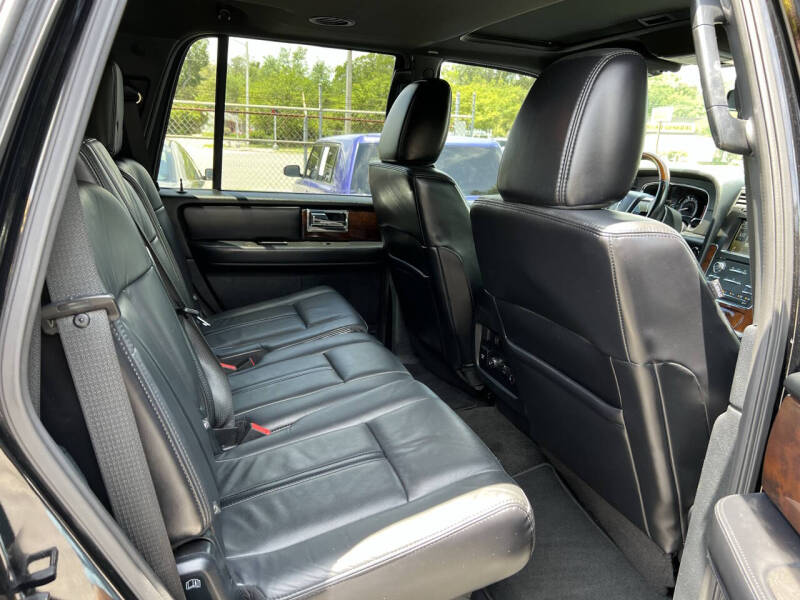 2016 Lincoln Navigator Select
