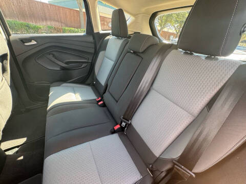 2017 Ford C-MAX Hybrid SE