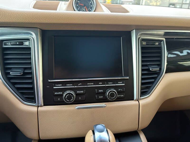 2015 Porsche Macan S