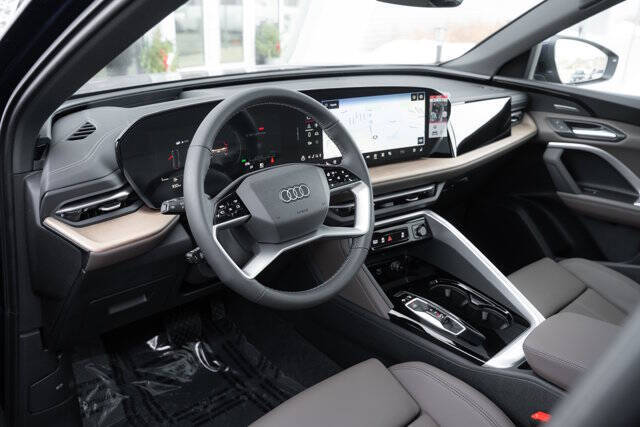 2025 Audi Q5 quattro Premium Plus TFSI