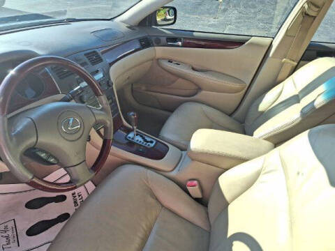 2004 Lexus ES 330