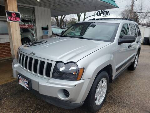 2005 Jeep Grand Cherokee for sale at New Wheels in Glendale Heights IL