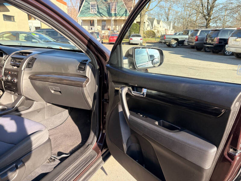2011 Kia Sorento LX