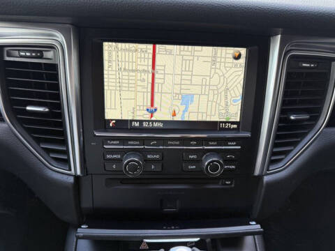 2015 Porsche Macan S