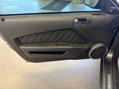 2013 Ford Mustang V6 Premium