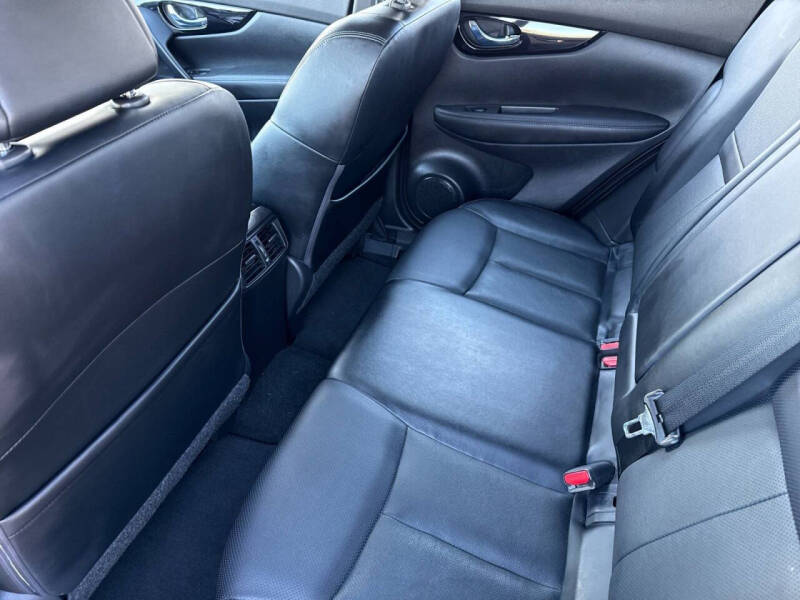 2022 Nissan Rogue Sport SL