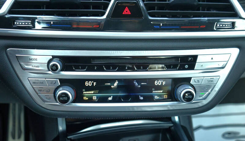 2018 BMW 7 Series 740i