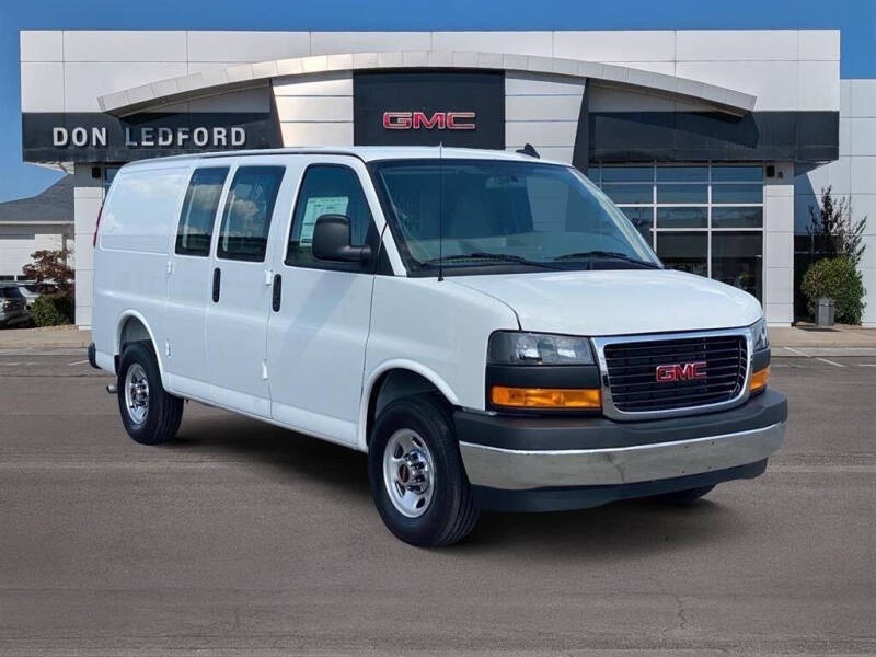 2025 GMC Savana 2500