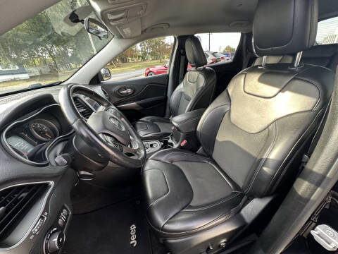 2019 Jeep Cherokee Latitude Plus