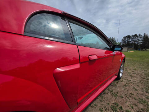 2004 Ford Mustang GT Deluxe