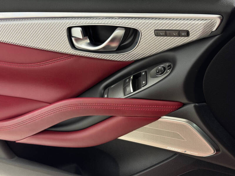 2017 Infiniti Q60 Red Sport 400