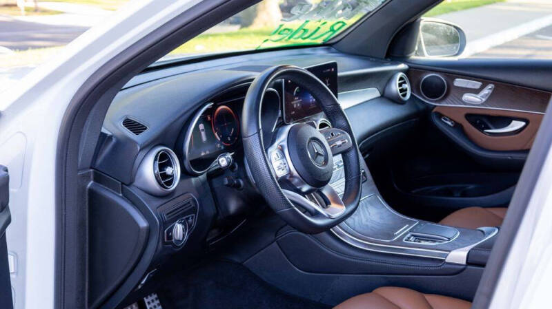 2020 Mercedes-Benz GLC GLC 300