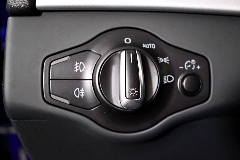 2016 Audi A4 2.0T quattro Premium Plus