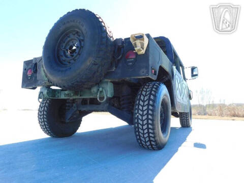 2002 AM General M1123