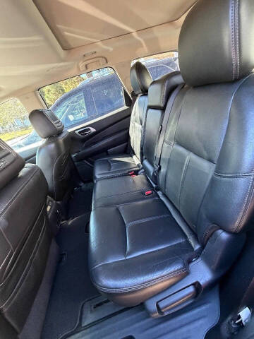 2013 Nissan Pathfinder Platinum