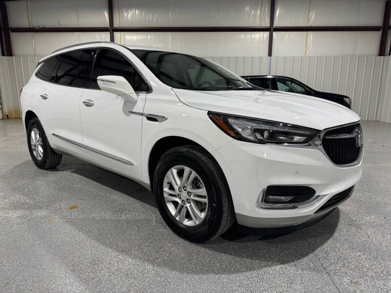 Buick Enclave's photo