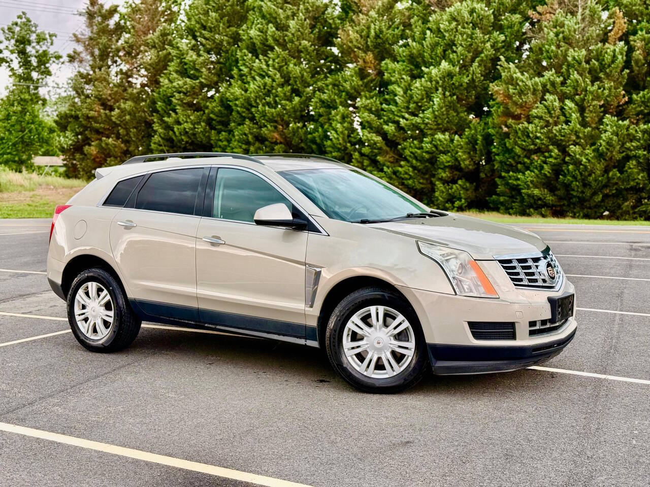 Gold 2015 Cadillac SRX Base 4dr SUV 2