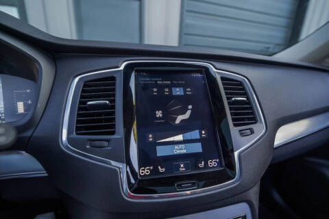 2018 Volvo XC90 T5 Momentum 7-Passenger