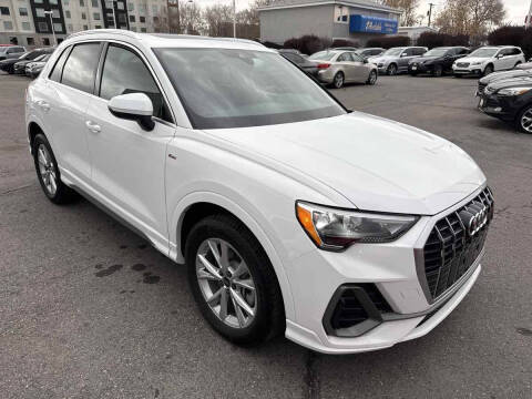 2022 Audi Q3 quattro S line Premium 45 TFSI