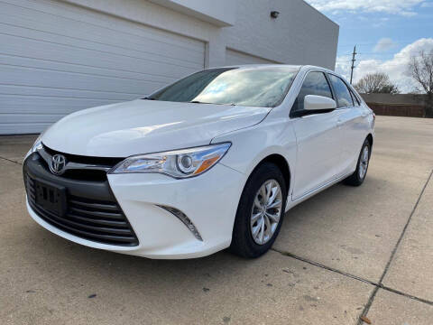 2017 Toyota Camry for sale at HOUSTON SKY AUTO SALES in Houston TX