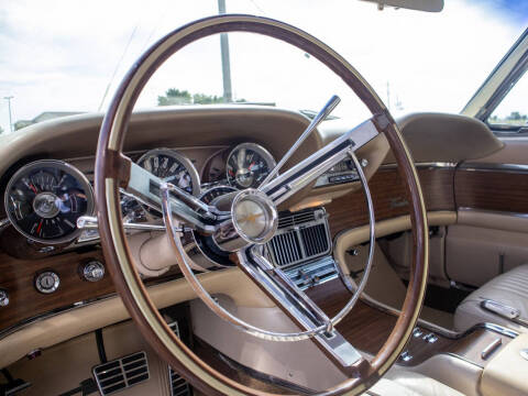 1963 Ford Thunderbird