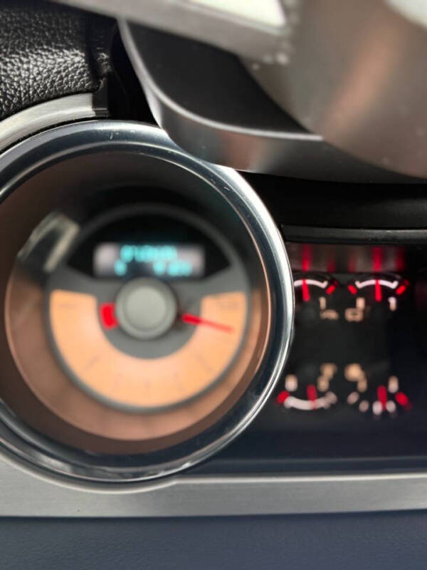 2011 Ford Mustang V6 Premium