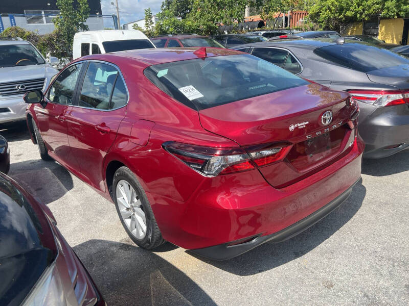2022 Toyota Camry LE