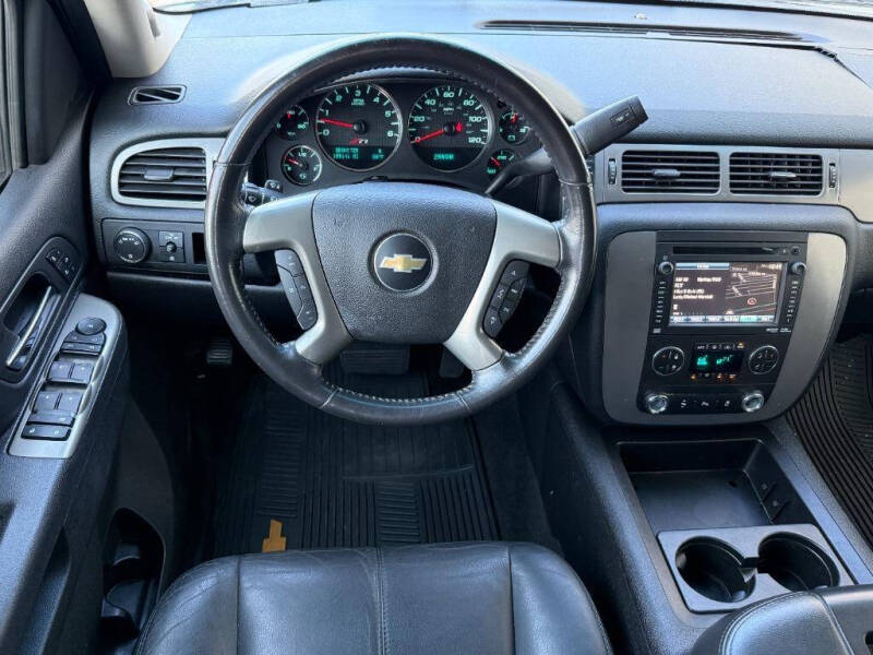 2012 Chevrolet Suburban LT