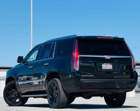 2019 Cadillac Escalade Luxury